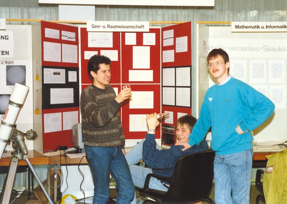 Michael Winter, Michael Mittelstaedt und Bernd Austermann auf dem Regionalwettbewerb an ihrem Stand