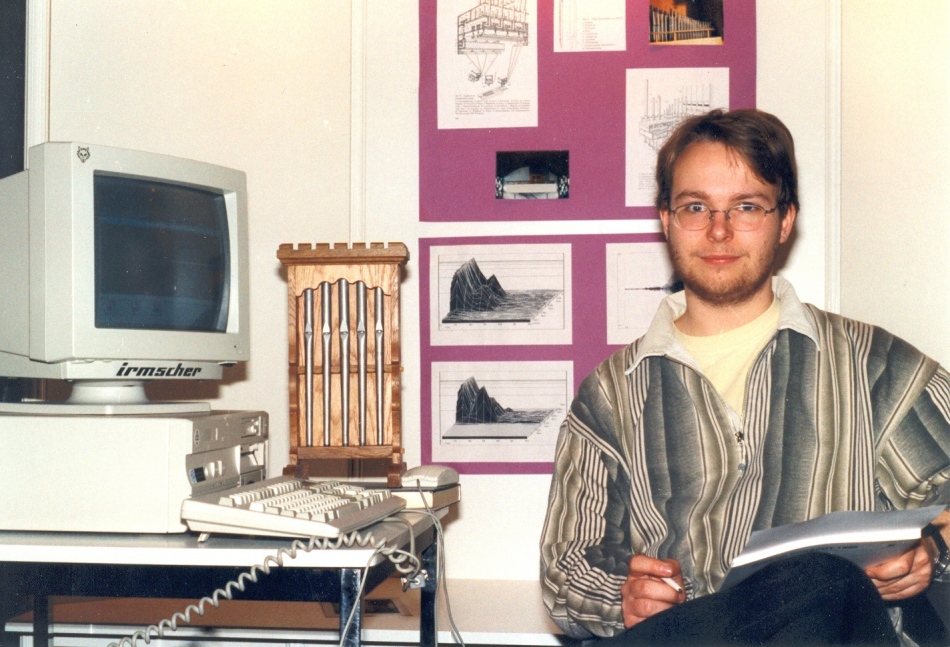 Axel auf dem Landeswettbewerb an seinem Stand