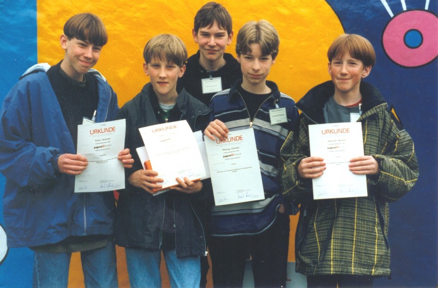 Gruppenphoto vom Landeswettbewerb "Schüler experimentieren"