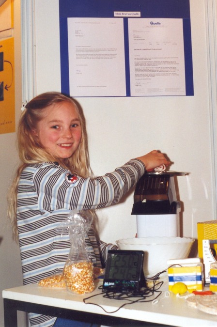 Ronja macht Popcorn auf dem Landeswettbewerb