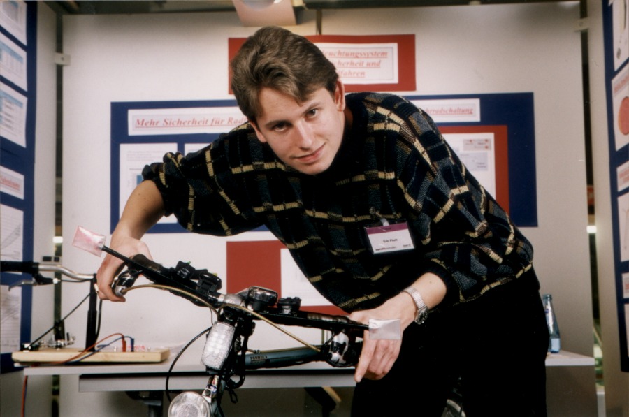 Eric Plum beim Landeswettbewerb an seinem Stand