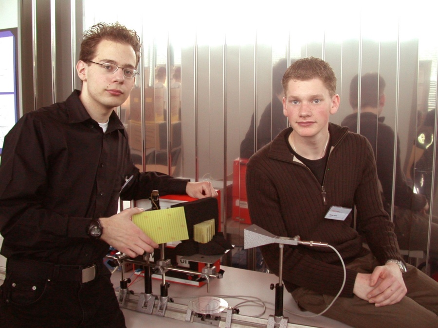 Andreas Bülow und Stefan Hück an ihrem Stand auf dem Regionalwettbewerb