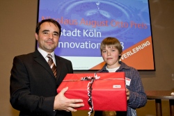 Firmenchef LANXESS Rodrigo Henriquez und Kilian Günthner - Nicolaus August Otto Preis