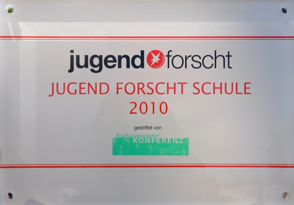 Das Schild für Deutschlands Jugend forscht Schule 2010