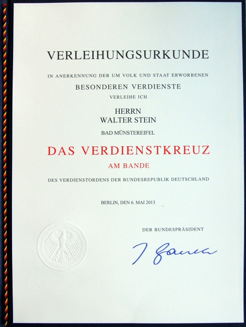 The award certificate that Walter Stein received with his Knight's Cross